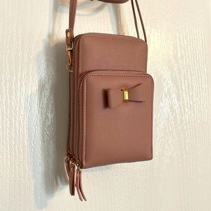 Dusty Pink Crossbody Purse with 3 Zipper Pockets